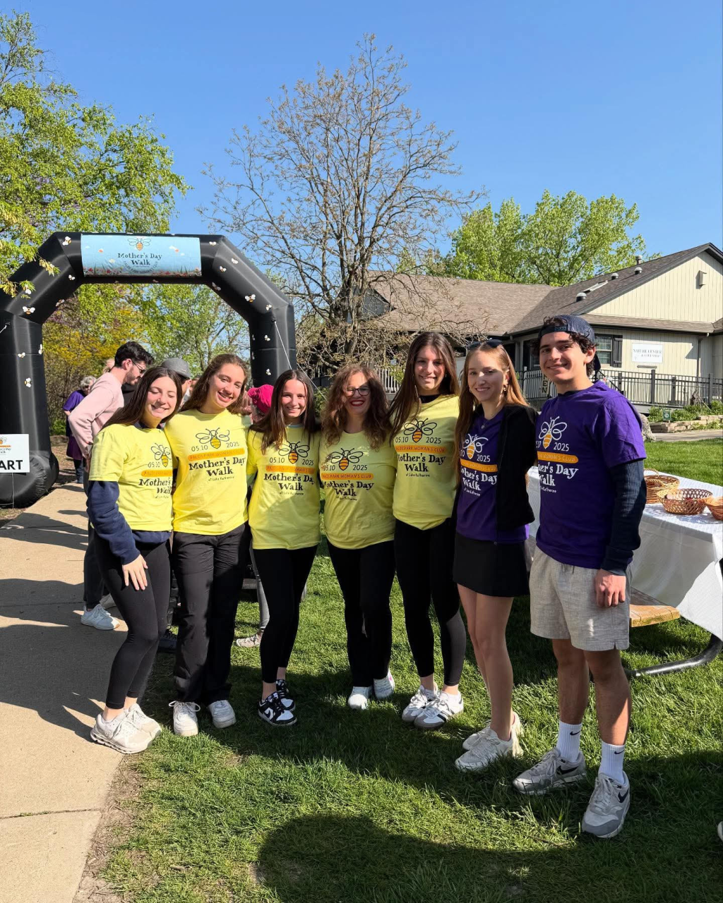 Palos Park Woman’s Club takes steps to support Moraine&nbsp;students